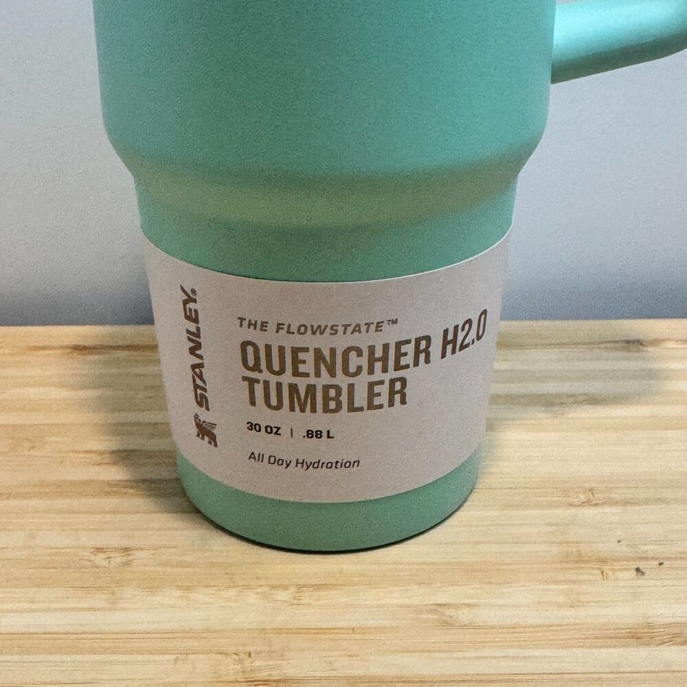 Stanley Quencher H2.0 FlowState 30 oz Tumbler Mint Green Purple NWT - Picture 9 of 13